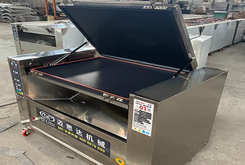Commercial automatic flipping electric griddle for cafés 01